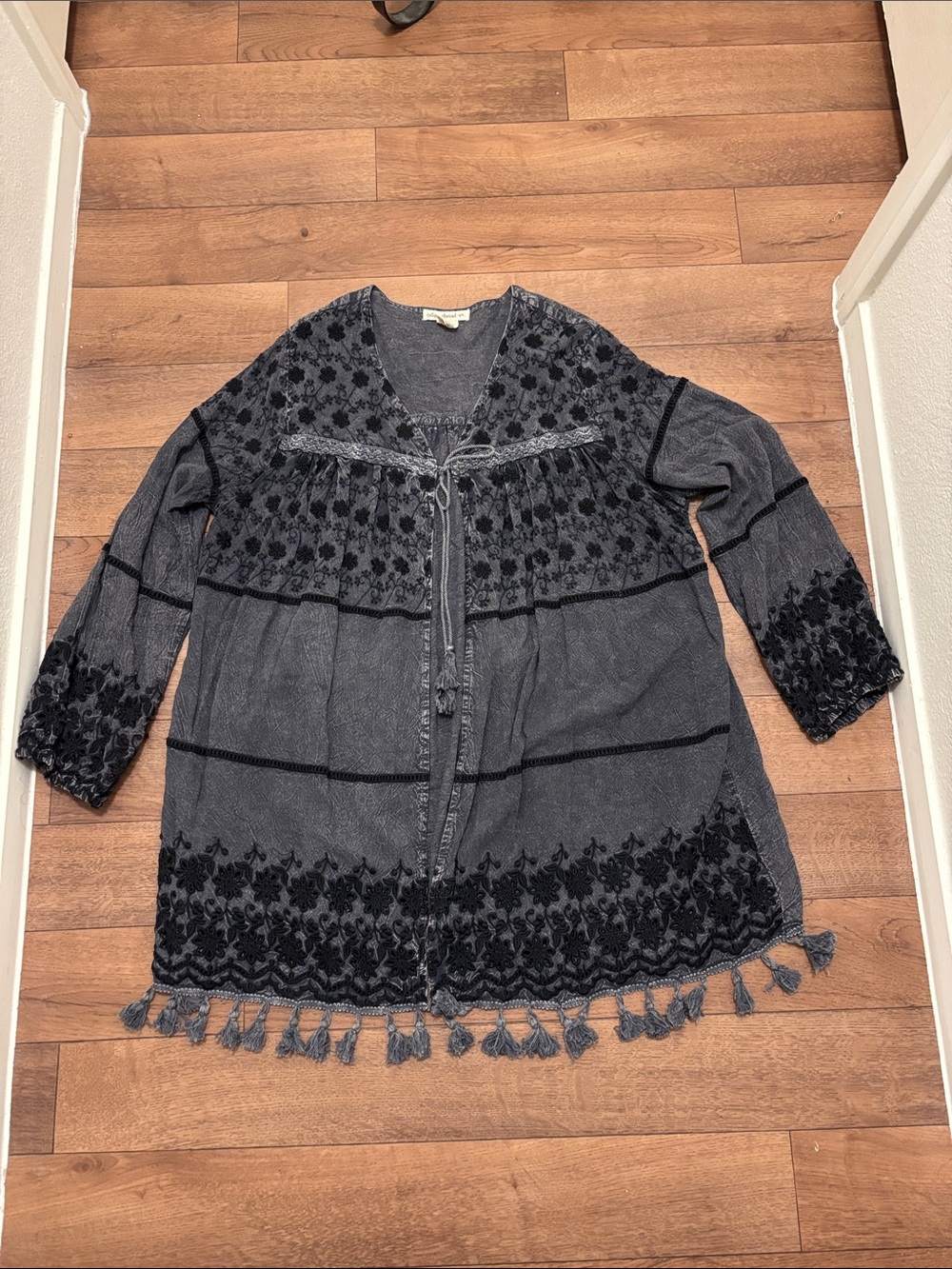 Indigo Thread cardigan boho whimsy fairycore vintage m/l grey tassels embroidery